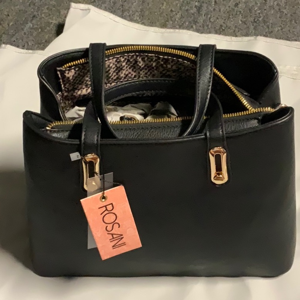 Black Leather Satchel with Structured Design